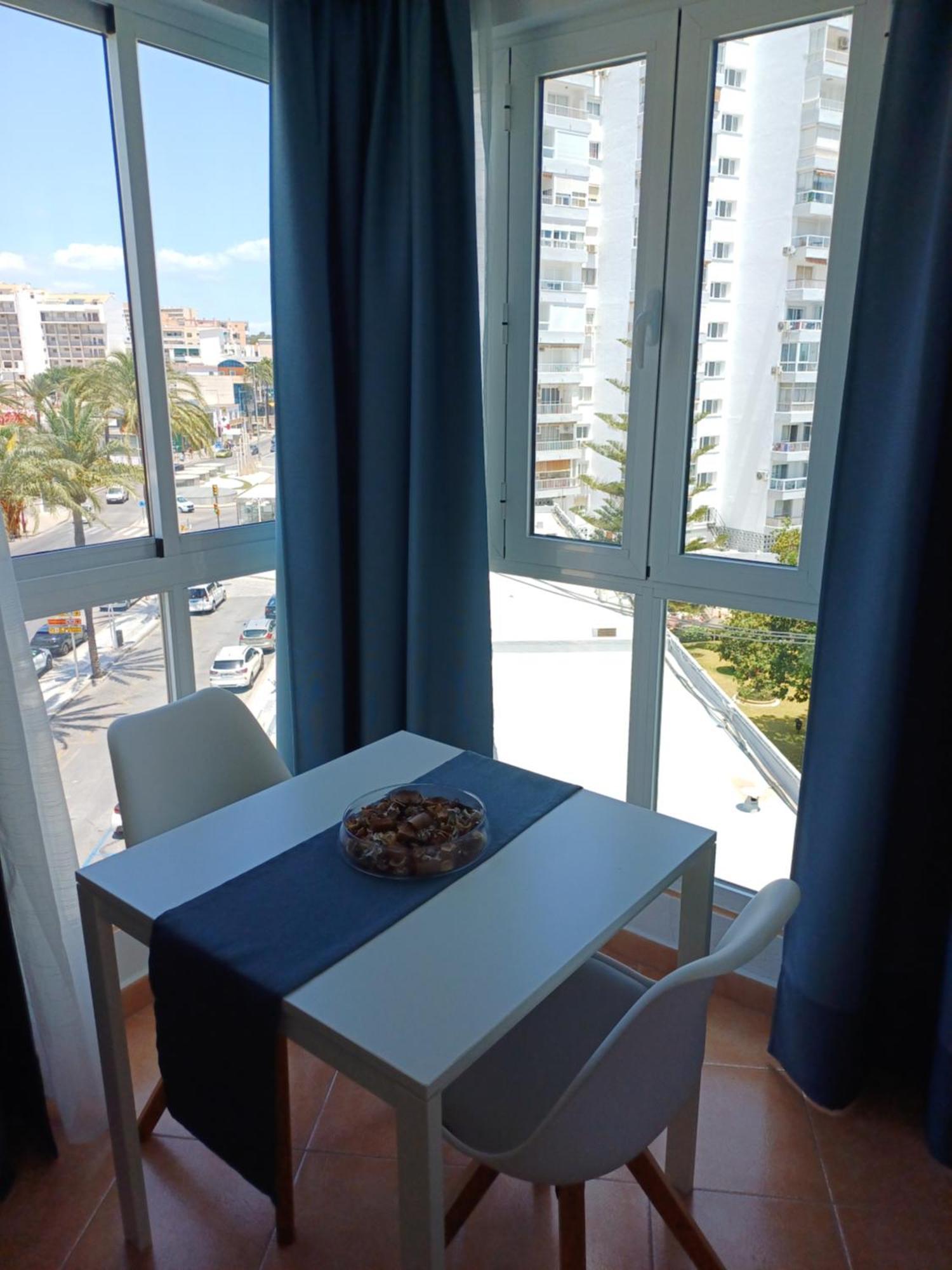Appartamento Luminoso Estudio Muy Cerca De La Playa Benalmádena Esterno foto